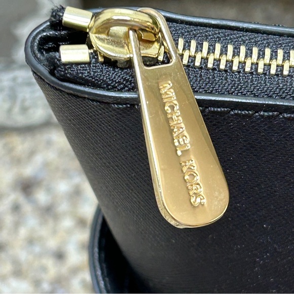 MICHAEL KORS East West “Jet Set” Saffiano Leather Top Zip Tote Shoulder Bag - Picture 5 of 9